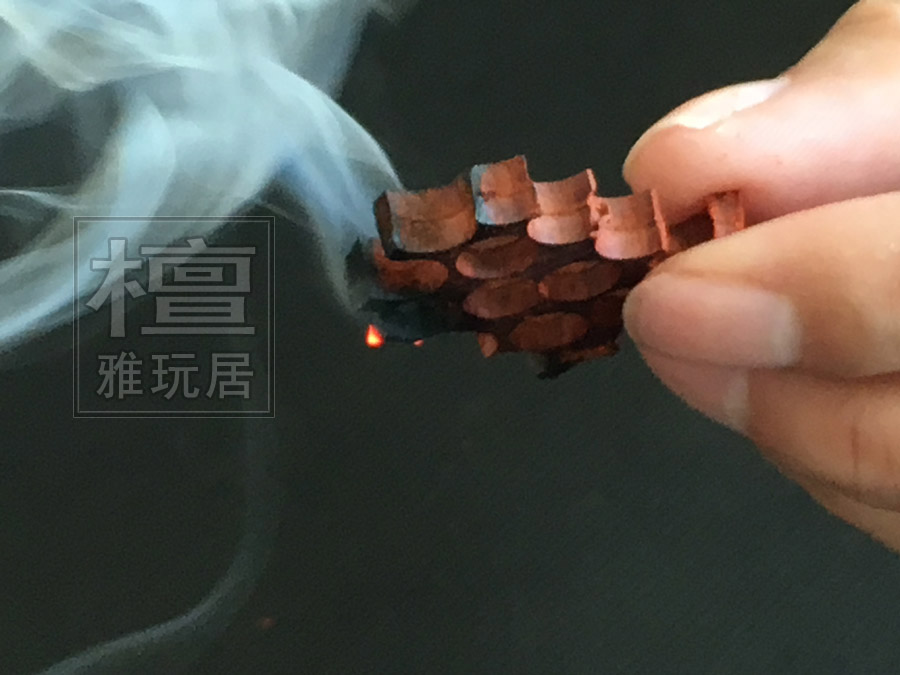 闻冒出来的白烟效果